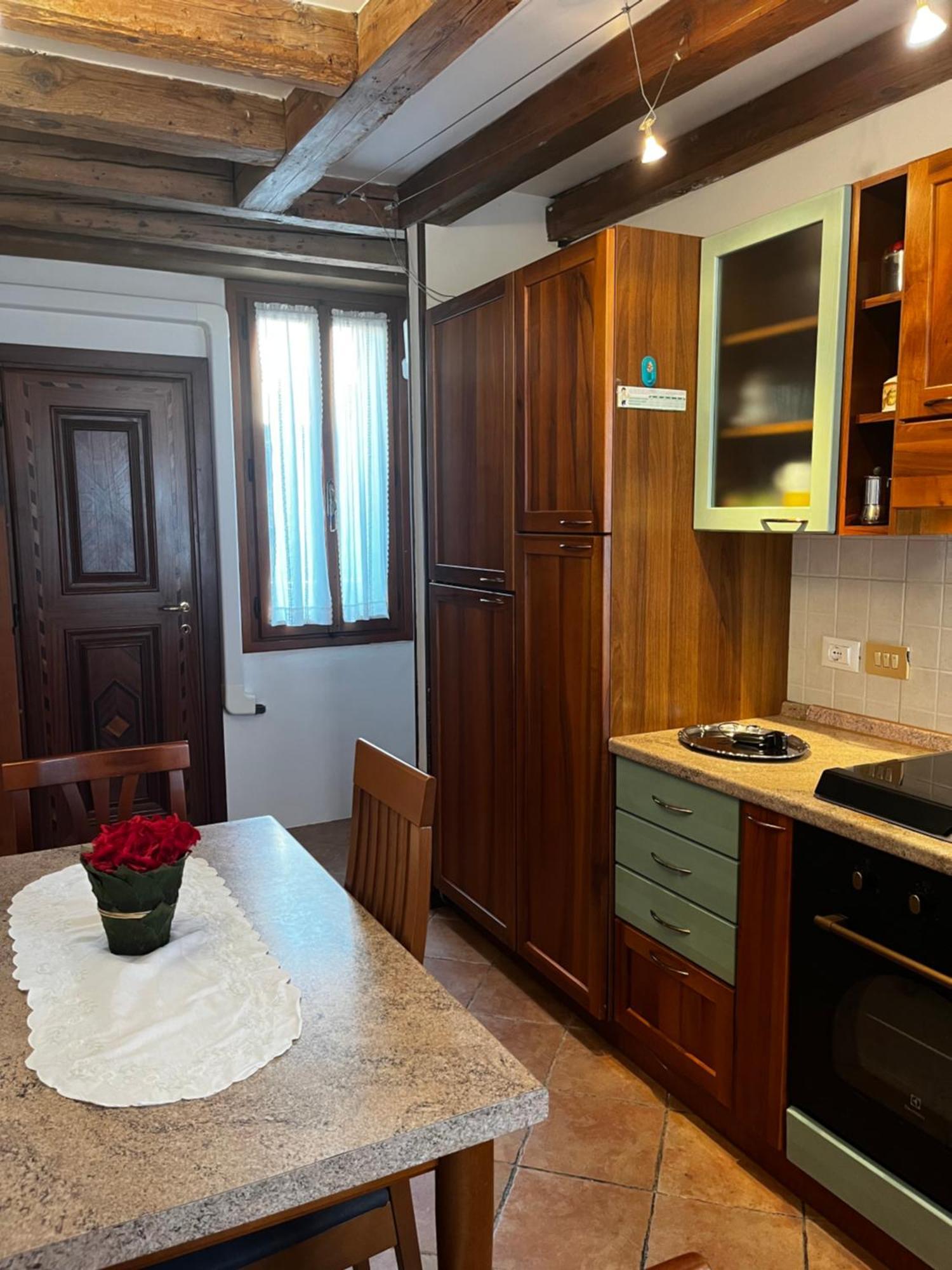 Casarosalia Apartment Venesia Bagian luar foto